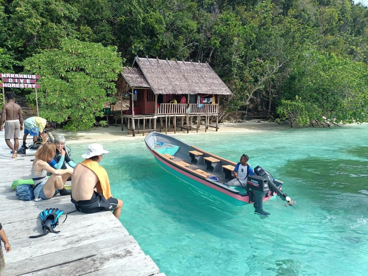 Warahnus Dive Homestay Kri 외부 사진